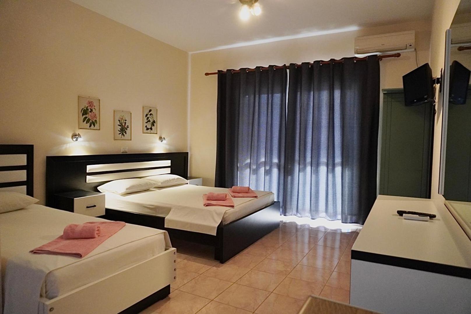 Marku Palace Ksamil Habitación foto