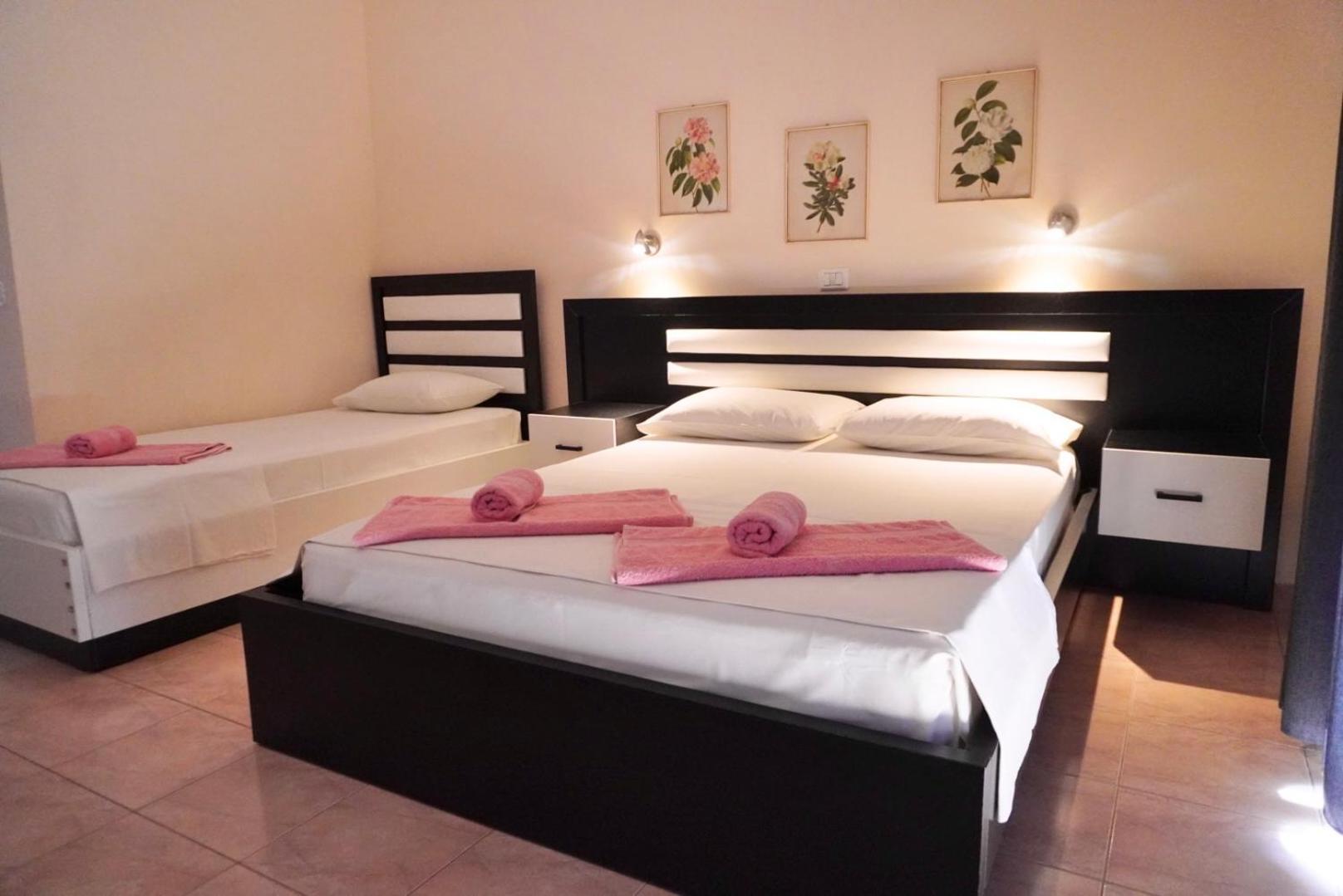 Marku Palace Ksamil Habitación foto