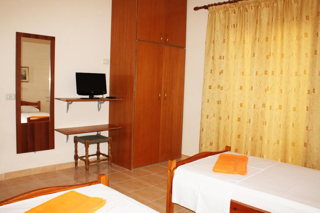 Marku Palace Ksamil Habitación foto